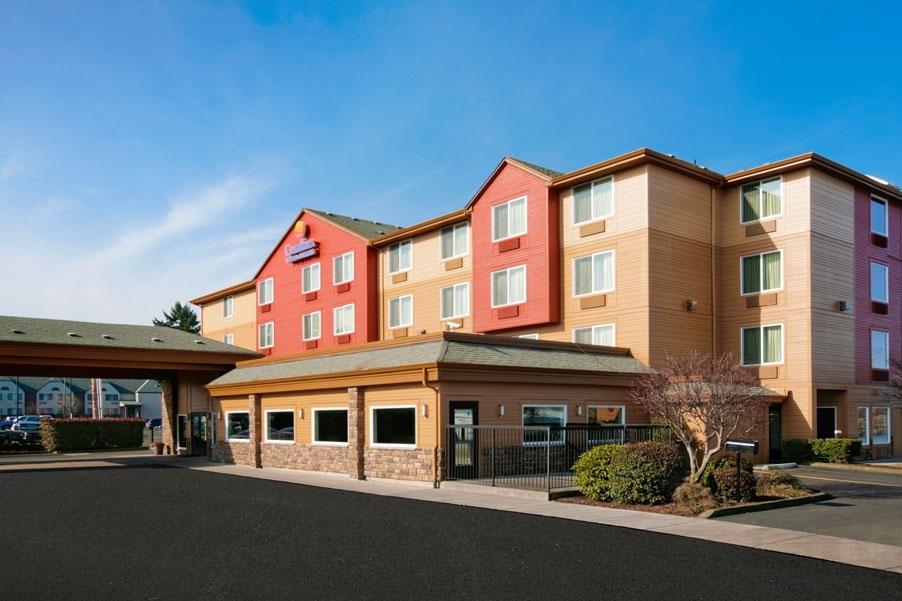 Comfort Inn and Suites Portland Airport