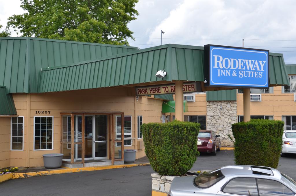 Rodeway Inn and Suites Portland