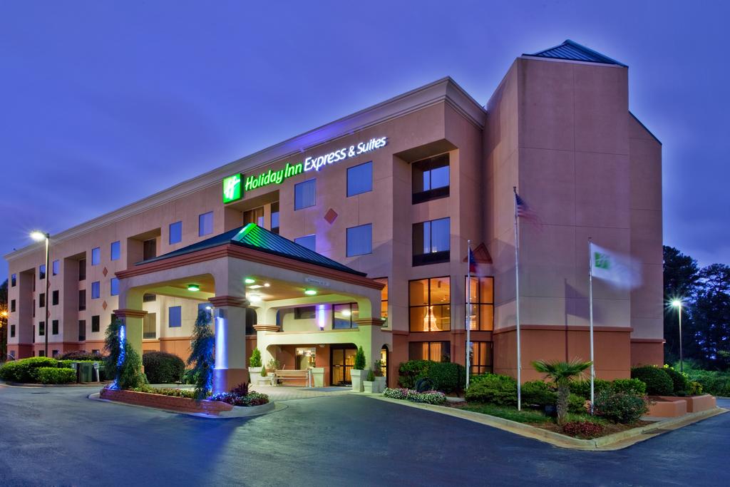 Holiday Inn Express Hotel And Suites Lawrenceville