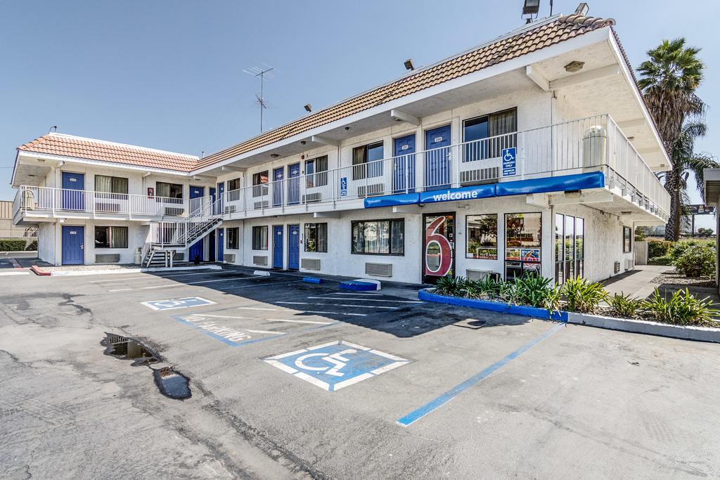 Motel 6 Modesto