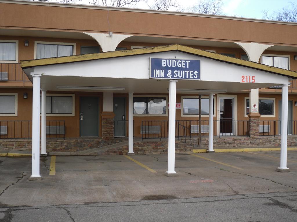 Budget Inn and Suites