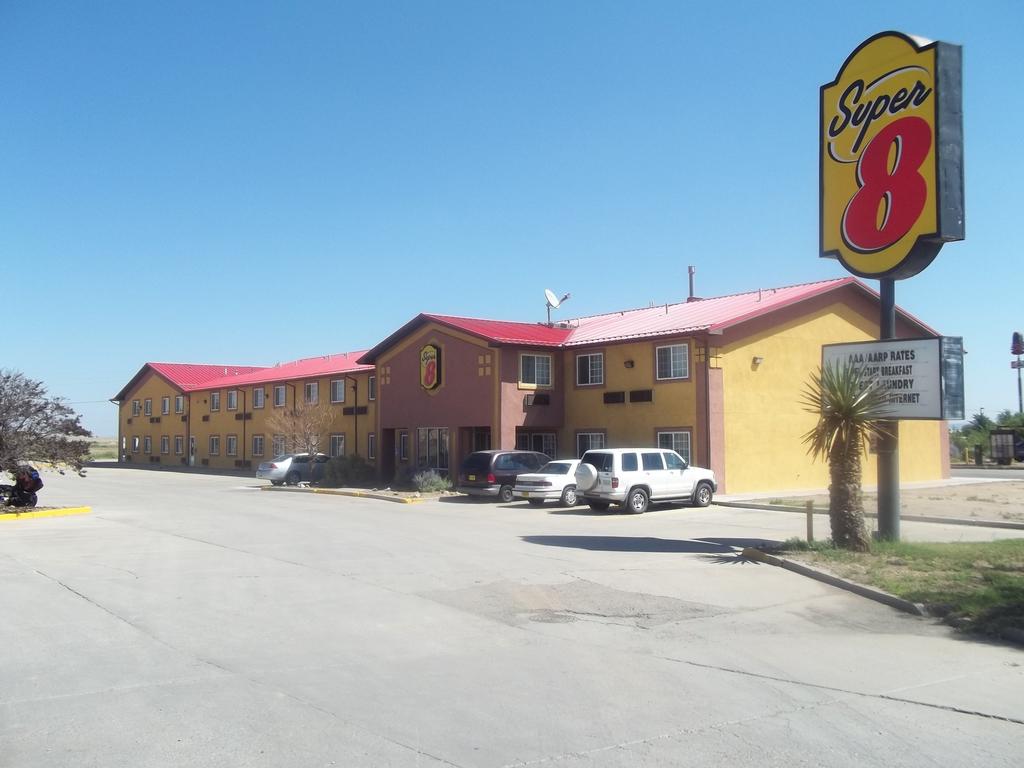 Super 8 Moriarty NM