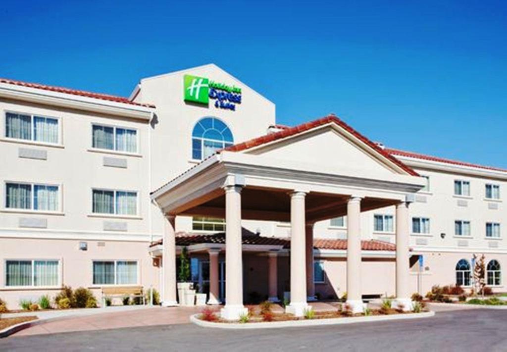 Holiday Inn Exp Stes Oroville