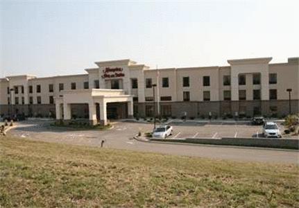 Hampton Inn and Suites St Louis Edwardsville