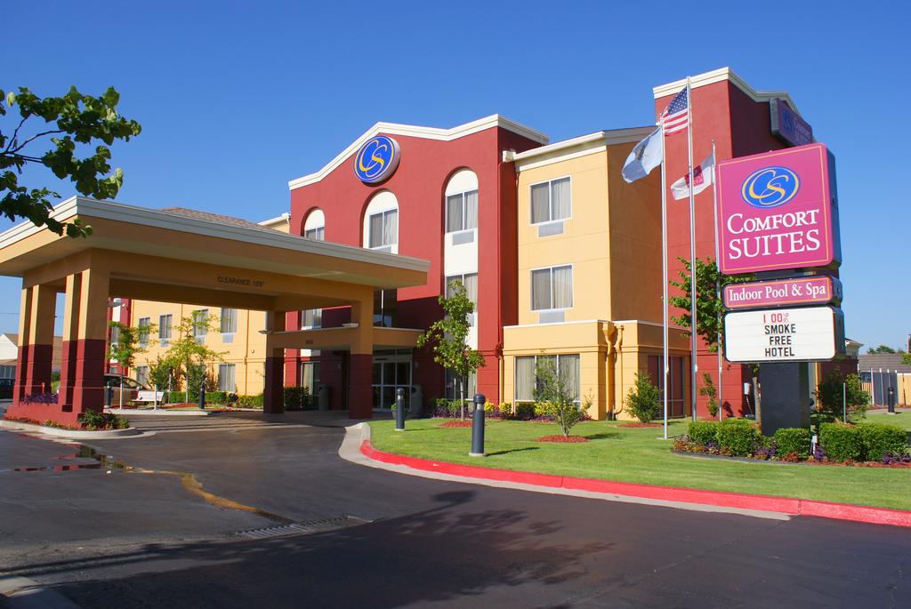 Comfort Suites Central-I-44