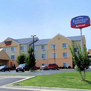 Fairfield Inn and Suites Tulsa Central