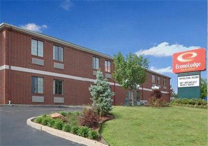 Econo Lodge Inn and Suites Tulsa