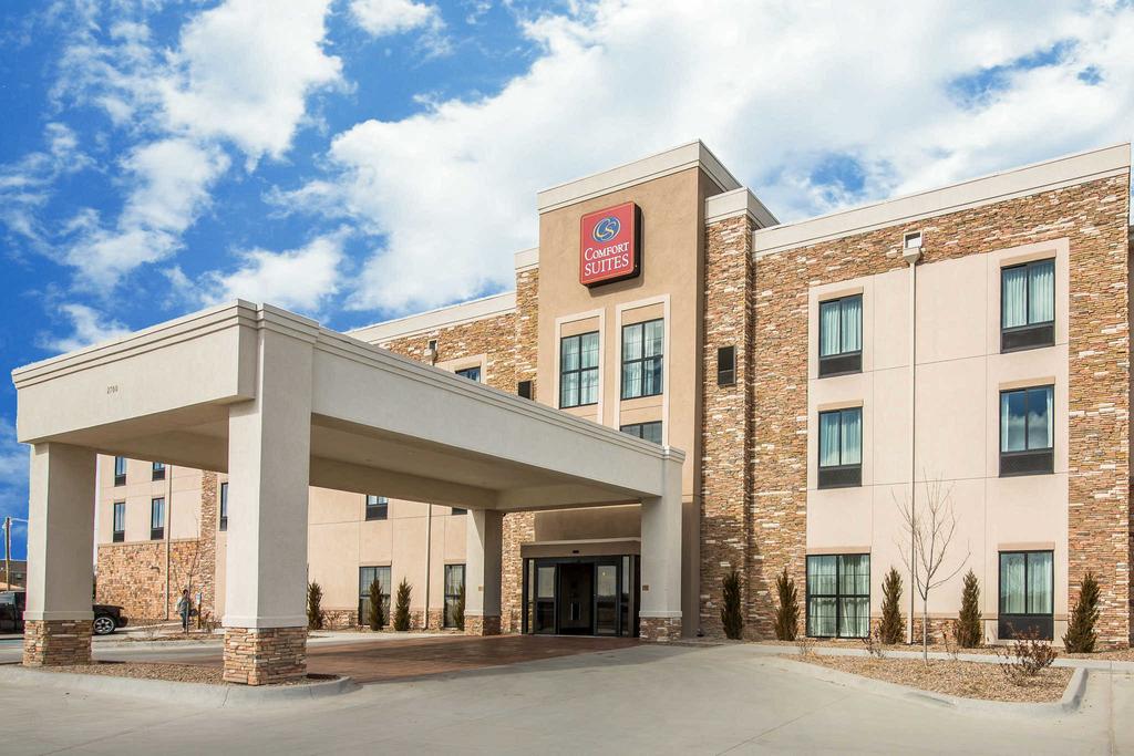 Comfort Suites Dodge City