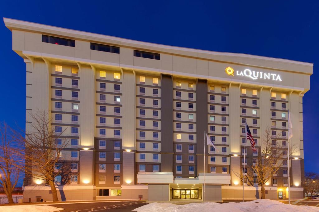 La Quinta Inn and Suites Springfield