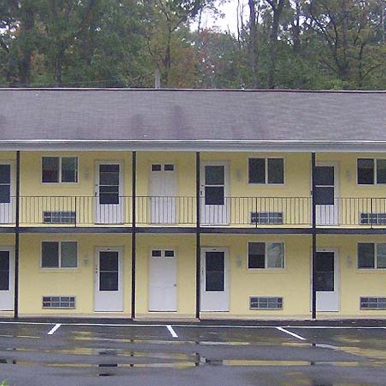 Country Place Inn And Suites