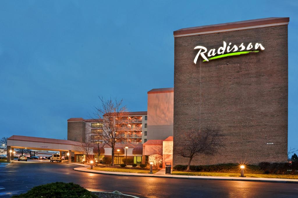 Radisson Hotel Cleveland Airport West