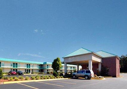 Econo Lodge Inn and Suites Carrollton