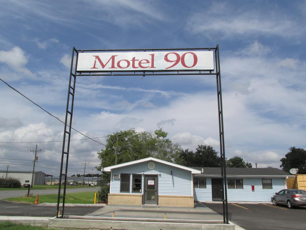 Motel 90