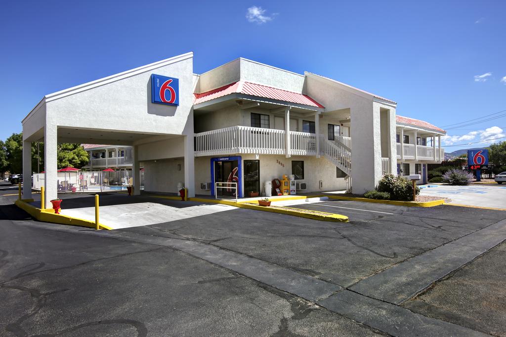 Motel 6 Santa Fe - Cerrillos Road South