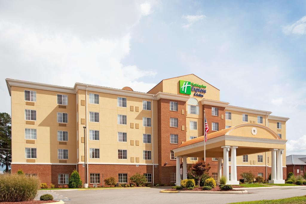 Holiday Inn Exp Petersburg-For