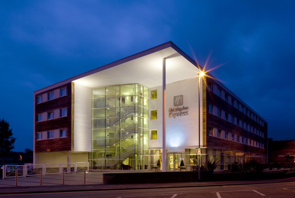 Holiday Inn Express - Chester Racecourse