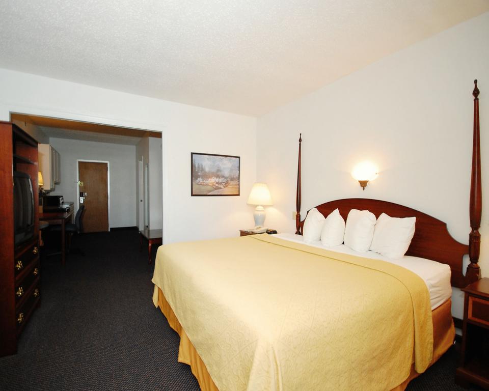 Quality Inn and Suites Albany Airport