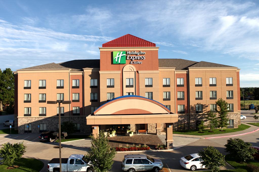 Holiday Inn Express Suites Springfield - Medical District