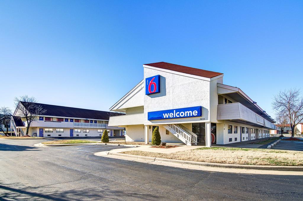 Motel 6 Springfield MO