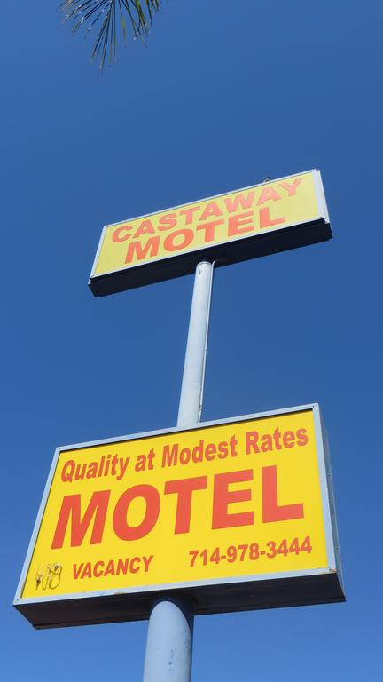 Castaway Motel