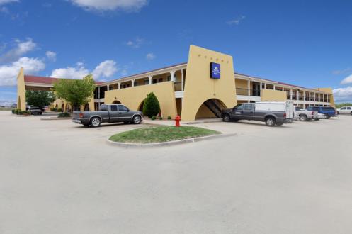 Americas Best Value Inn and Suites Yukon-Oklahoma City