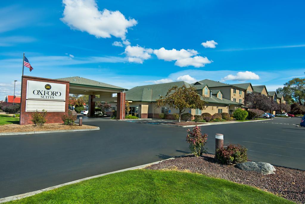 Oxford Suites Hermiston