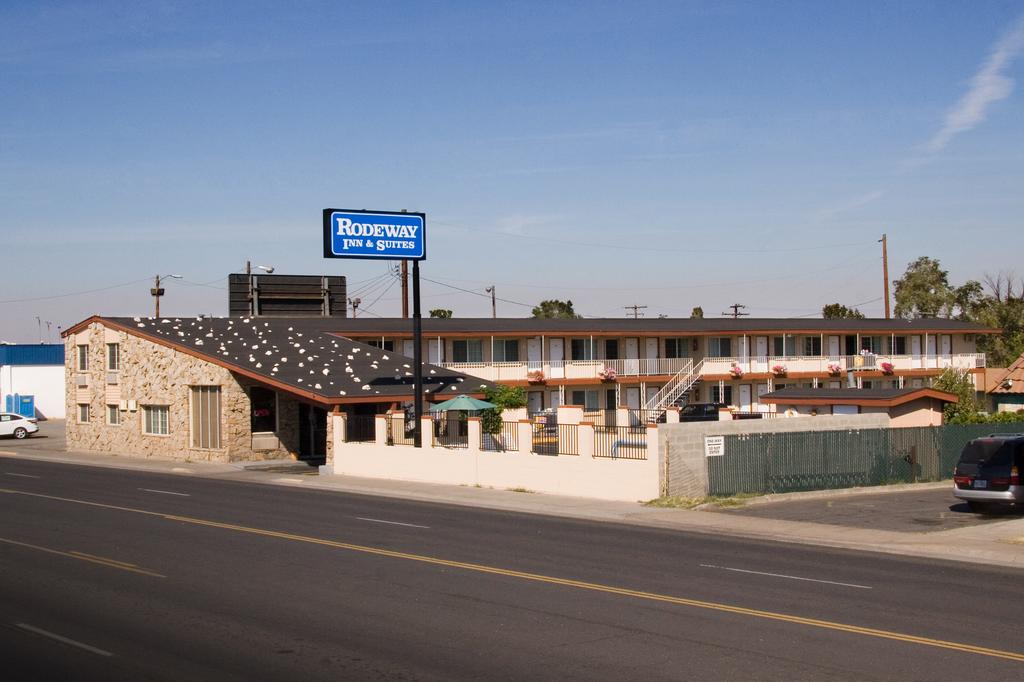 Rodeway Inn and Suites Hermiston