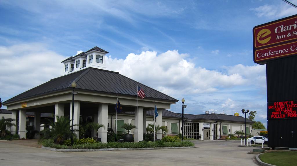 Clarion Inn and Suites Conference Center