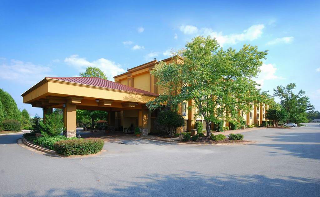 Holiday Inn Express Forsyth