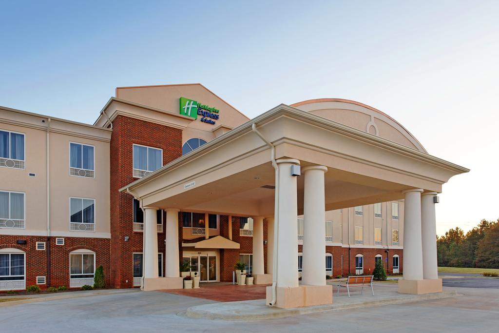 Holiday Inn Exp Stes Talladega