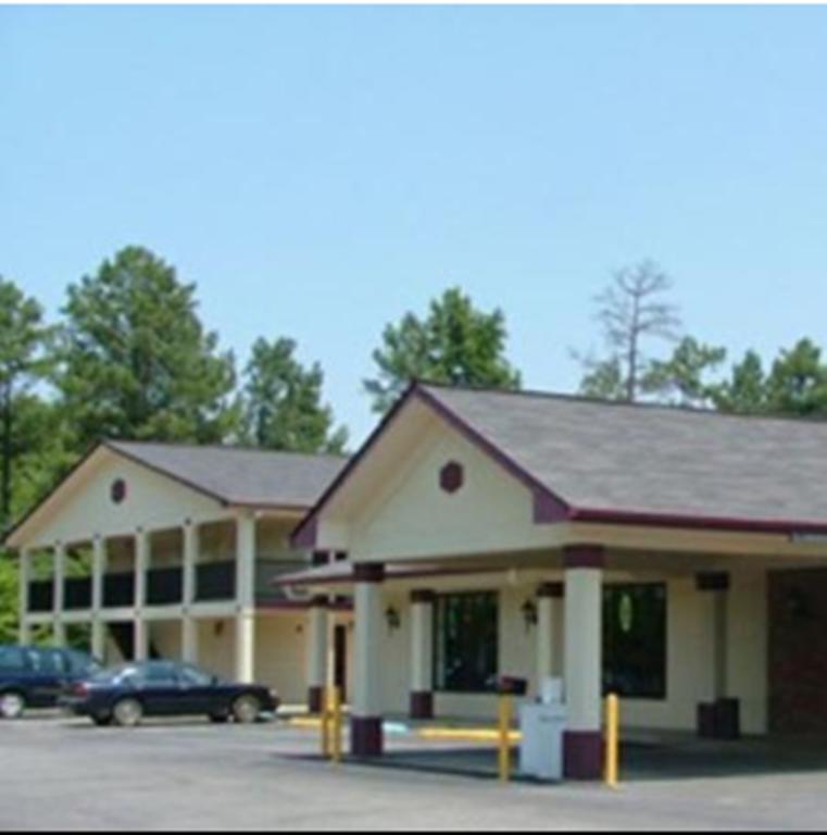 Budget Inn and Suites Talladega