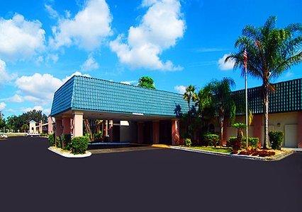 Rodeway Inn and Suites Lakeland