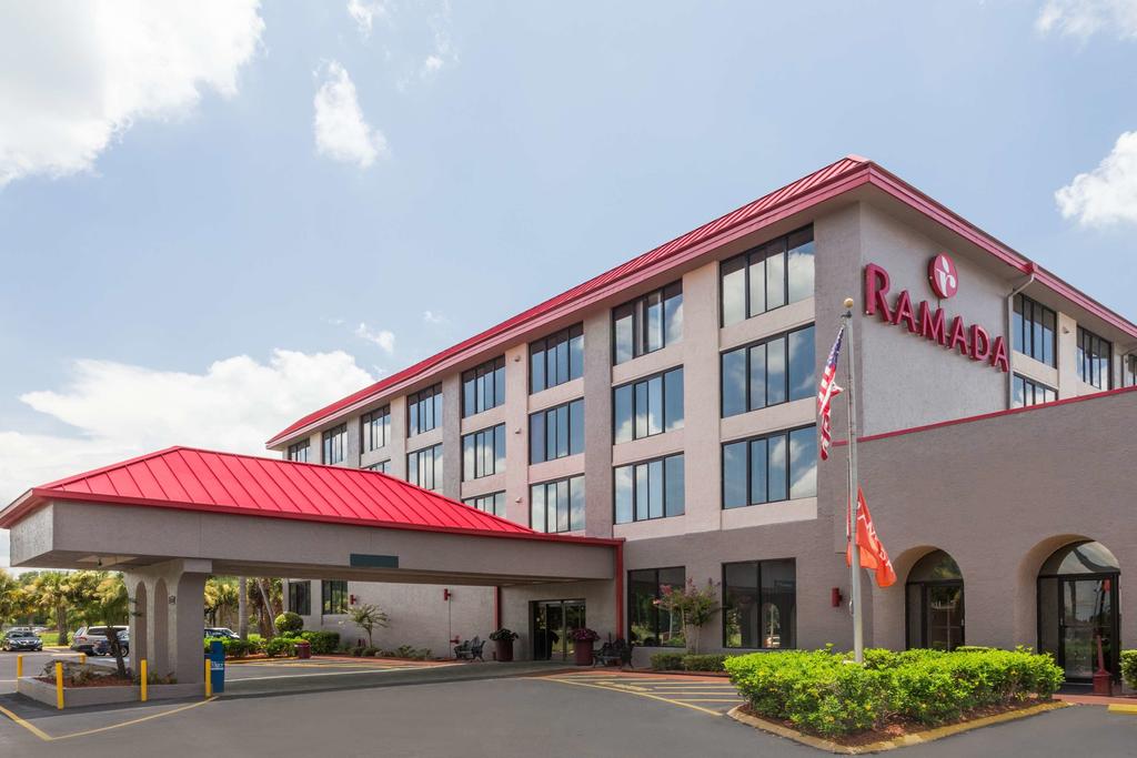 Ramada Lakeland