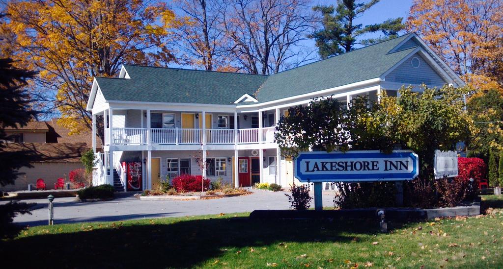 Empire Lakeshore Inn