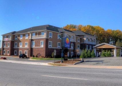 Comfort Inn and Suites Orange - Montpelier