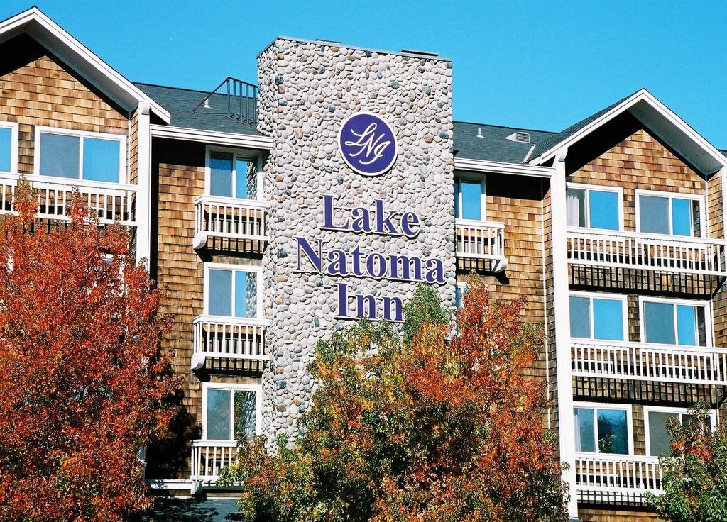 Lake Natoma Inn