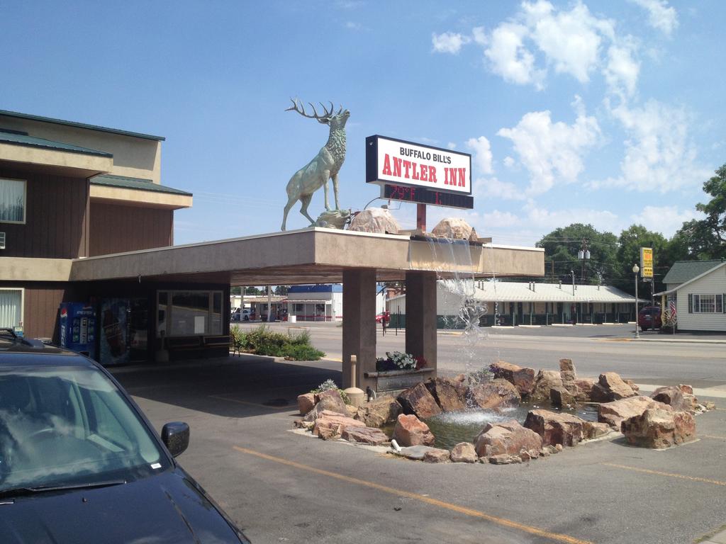 Buffalo Bills Antlers Inn