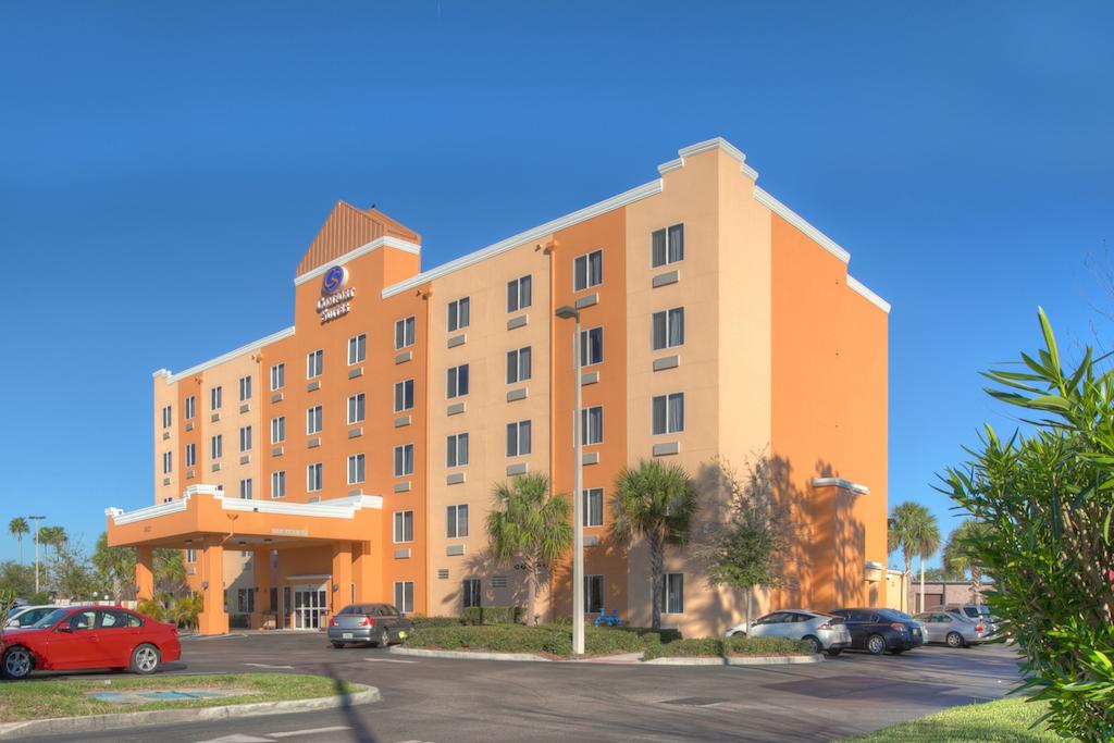 Comfort Suites Near Raymond James Stadium