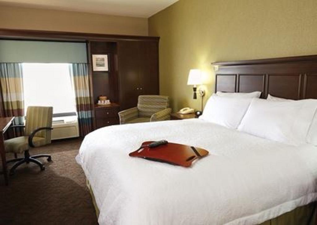 Hampton Inn Detroit Dearborn