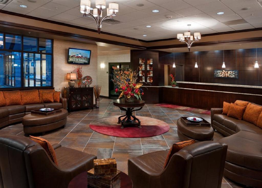 BEST WESTERN PLUS Bloomington Hotel