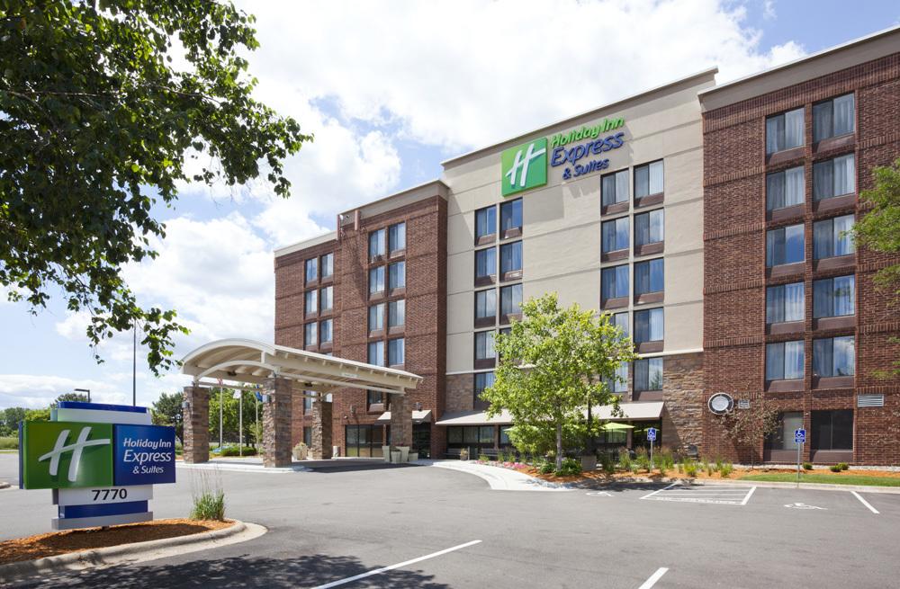 Holiday Inn Express Suites Bloomington West