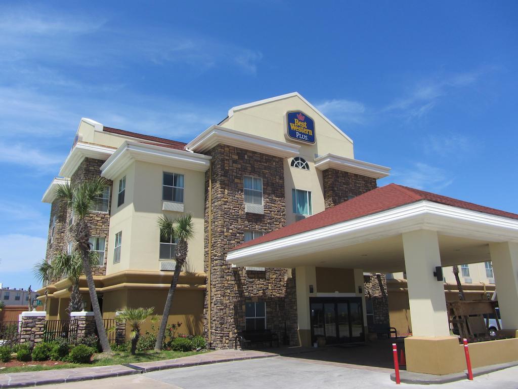 BEST WESTERN PLUS Seawall Inn and Suites by the Beach