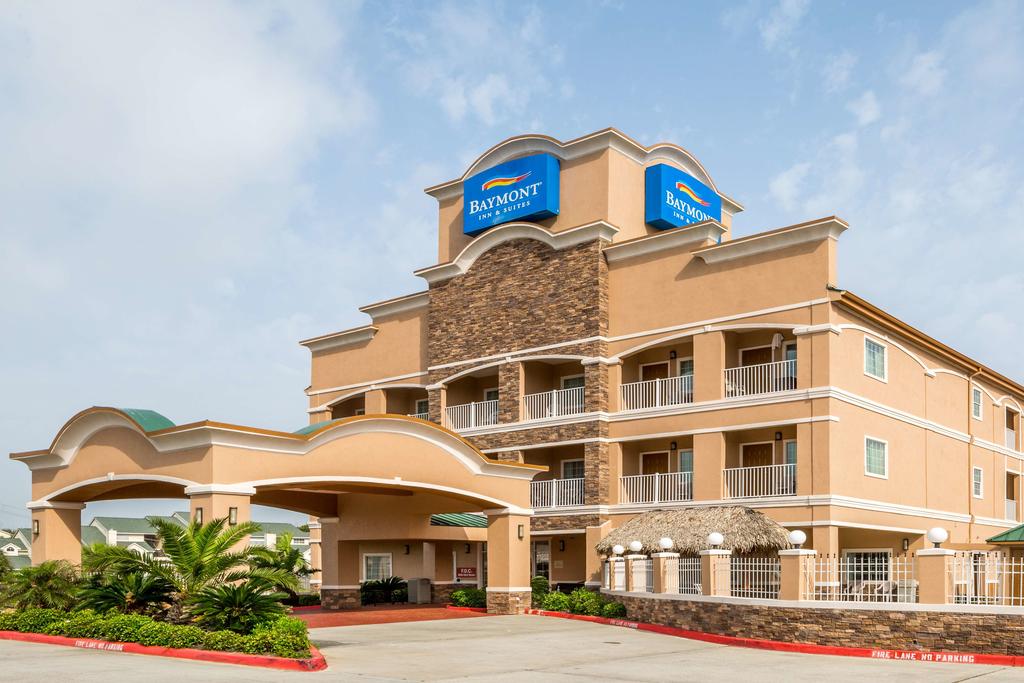 Baymont Inn and Suites Galveston