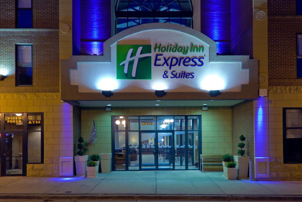 Holiday Inn Exp Stes Deadwood