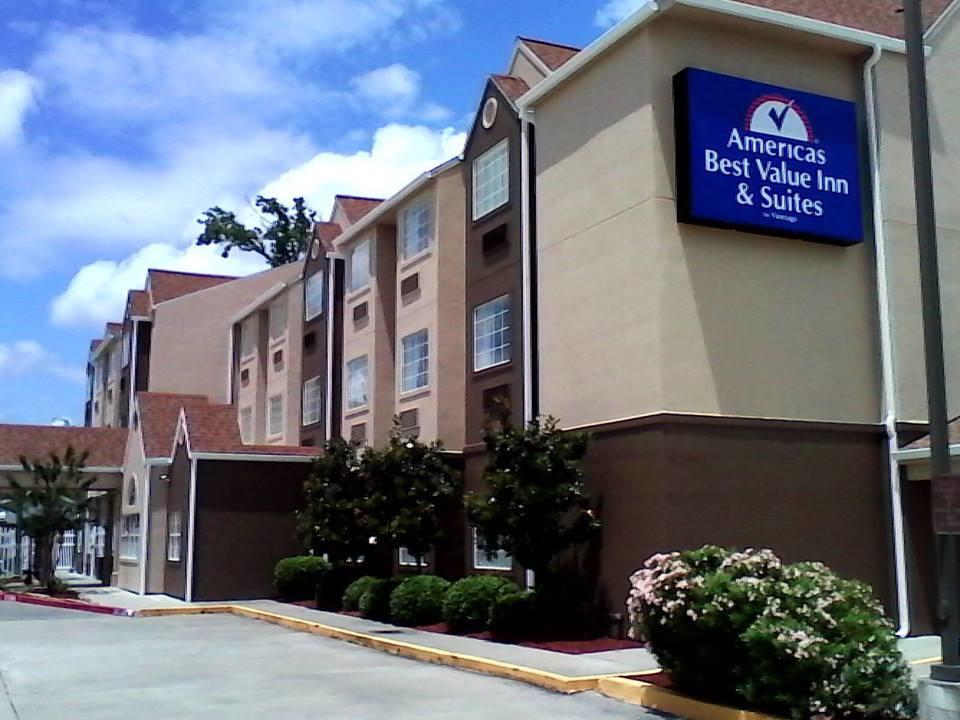 Americas Best Value Inn and Suites - Lake Charles - I-210 Exit 5