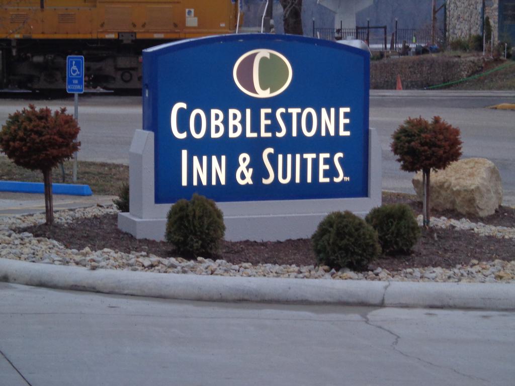 Cobblestone Inn-Marquette