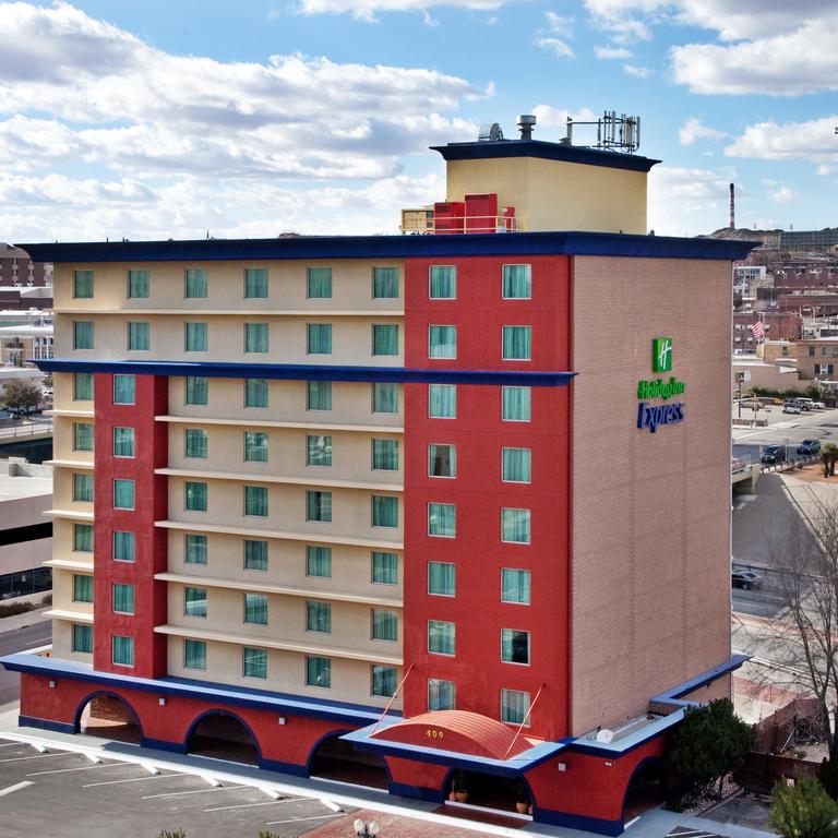 Holiday Inn Express Central