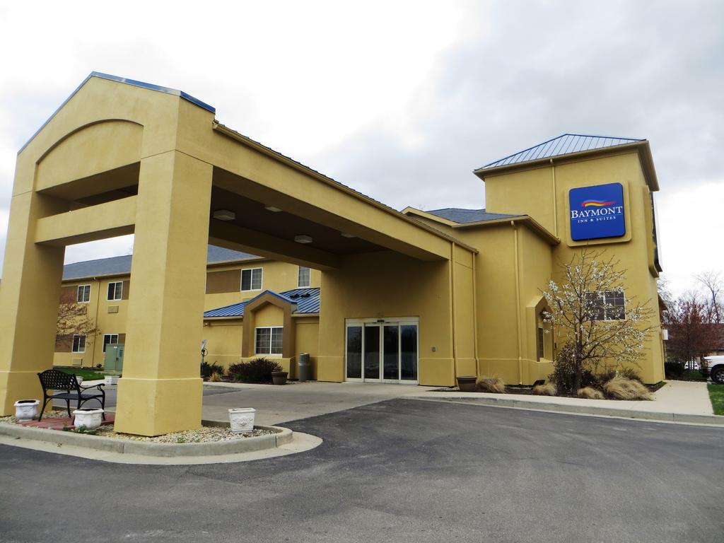 Baymont Inn and Suites Fort Wayne