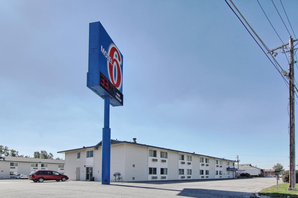 Motel 6 Fort Wayne IN