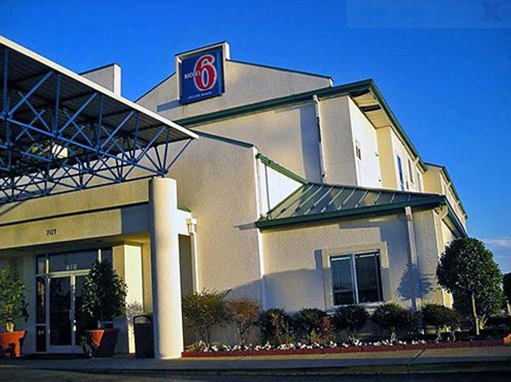 Motel 6 Memphis - Horn Lake MS